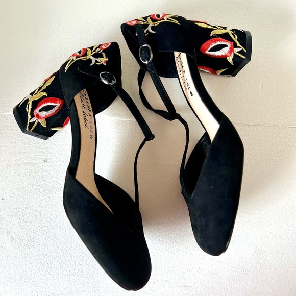 Chelsea-Crew Frenchie Black Faux Suede Chunk Heels Sz US 7 - Picture 2 of 13